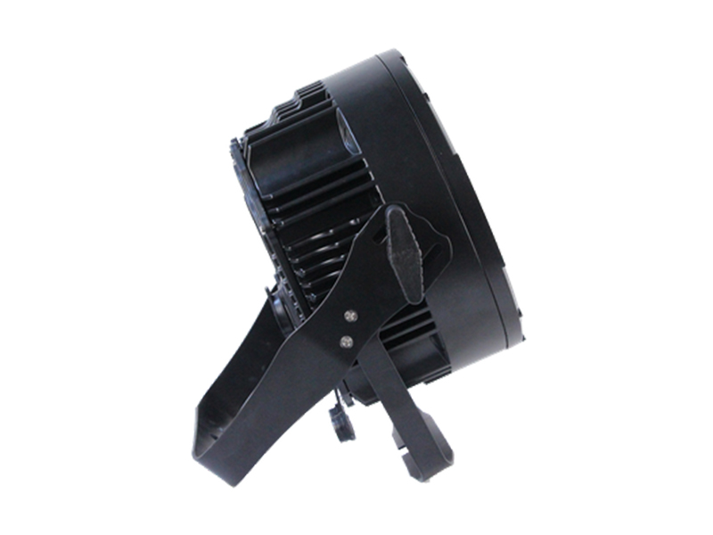 18颗*10W 4in1 LED防水帕灯