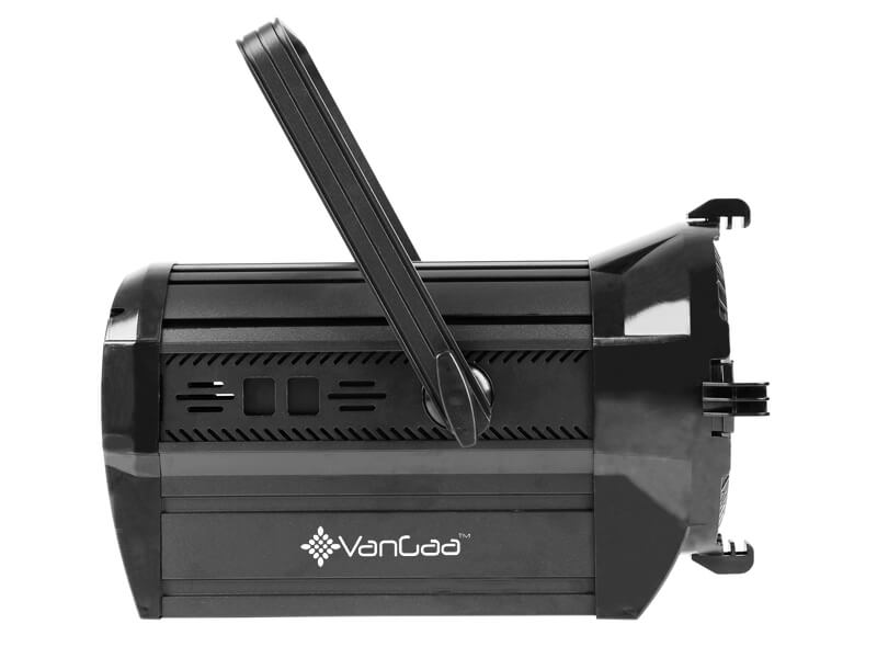 用于音乐工作室的高勒克斯 100W LED 菲涅尔灯