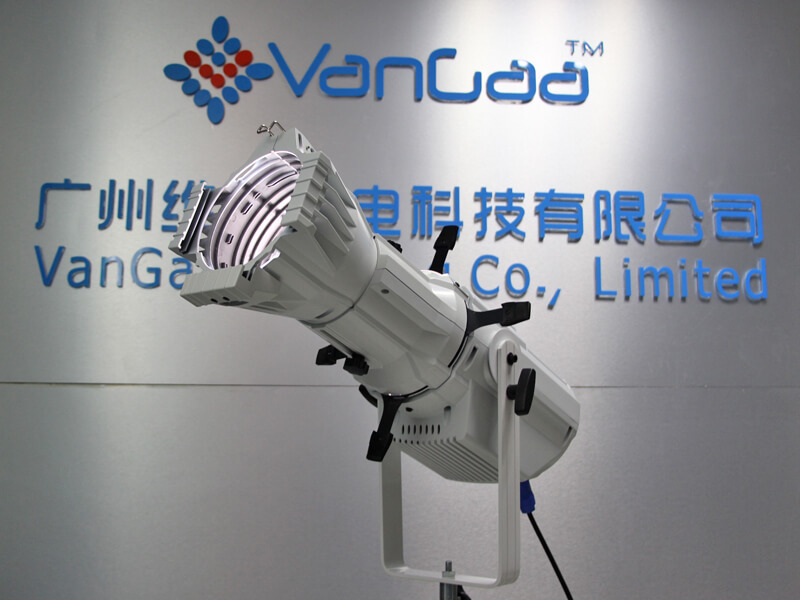 180W 固定透镜 LED 轮廓聚光灯 Leko