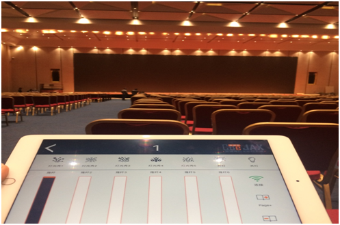 电视灯光与舞台灯光的特点区别