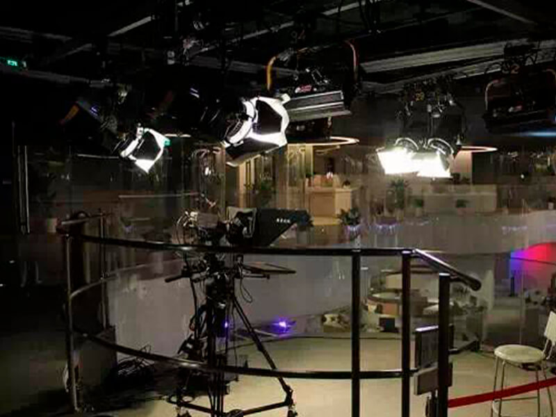 300W菲涅尔聚光灯