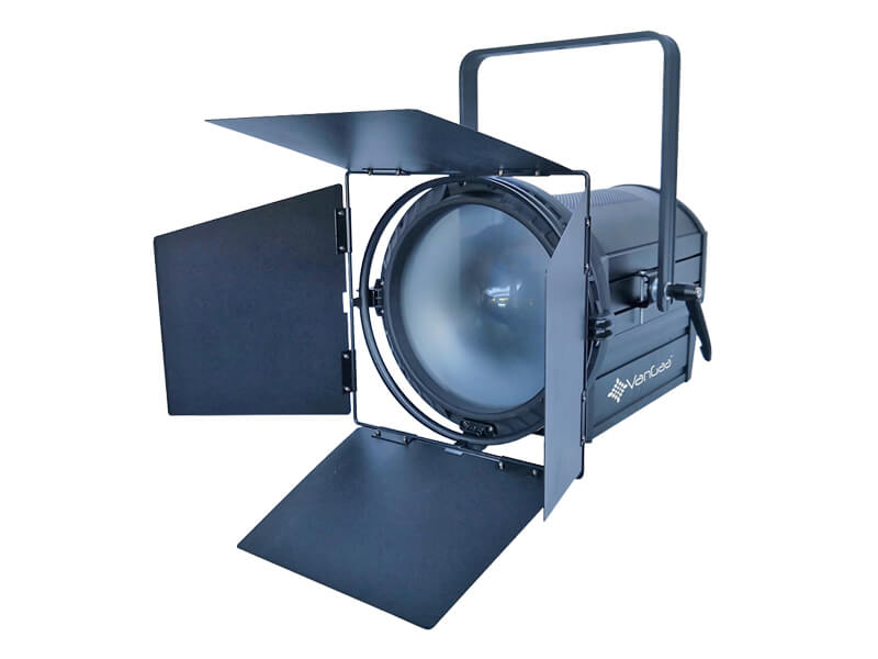 CRI 95 300W 剧院用 LED 菲涅尔灯