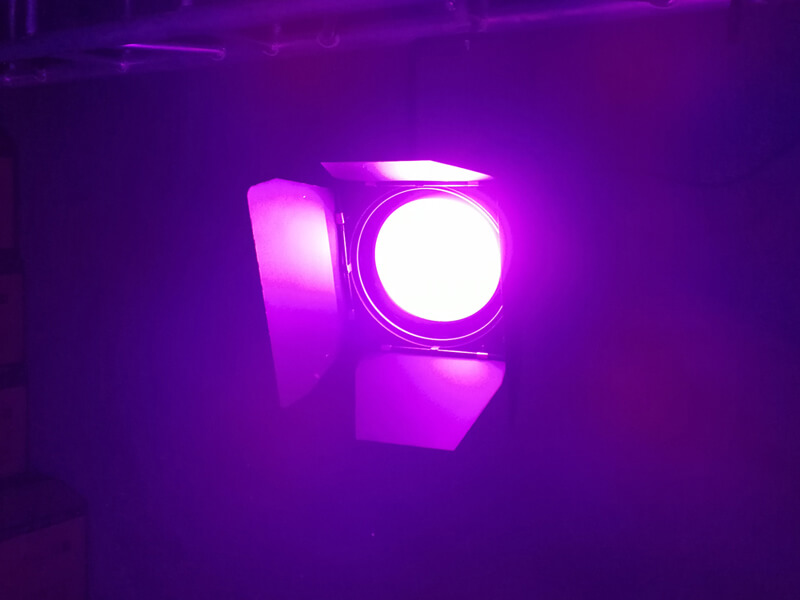 用于剧院的远程 200W Led 菲涅尔灯