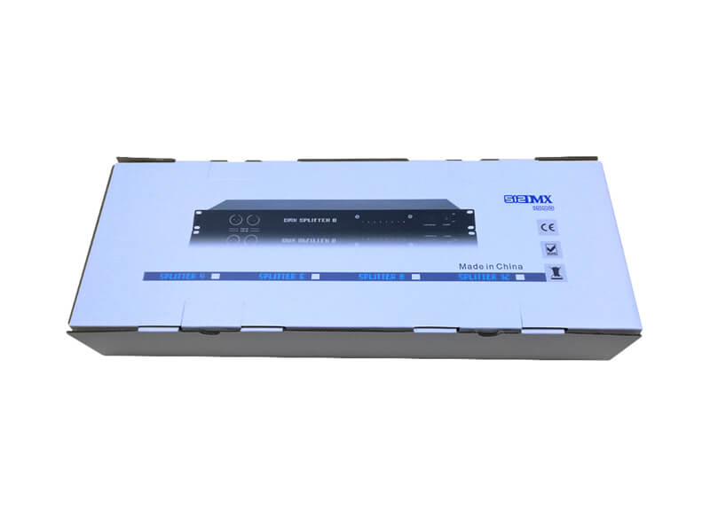 1 个 DMX 输入 8 个 DMX 输出分配器